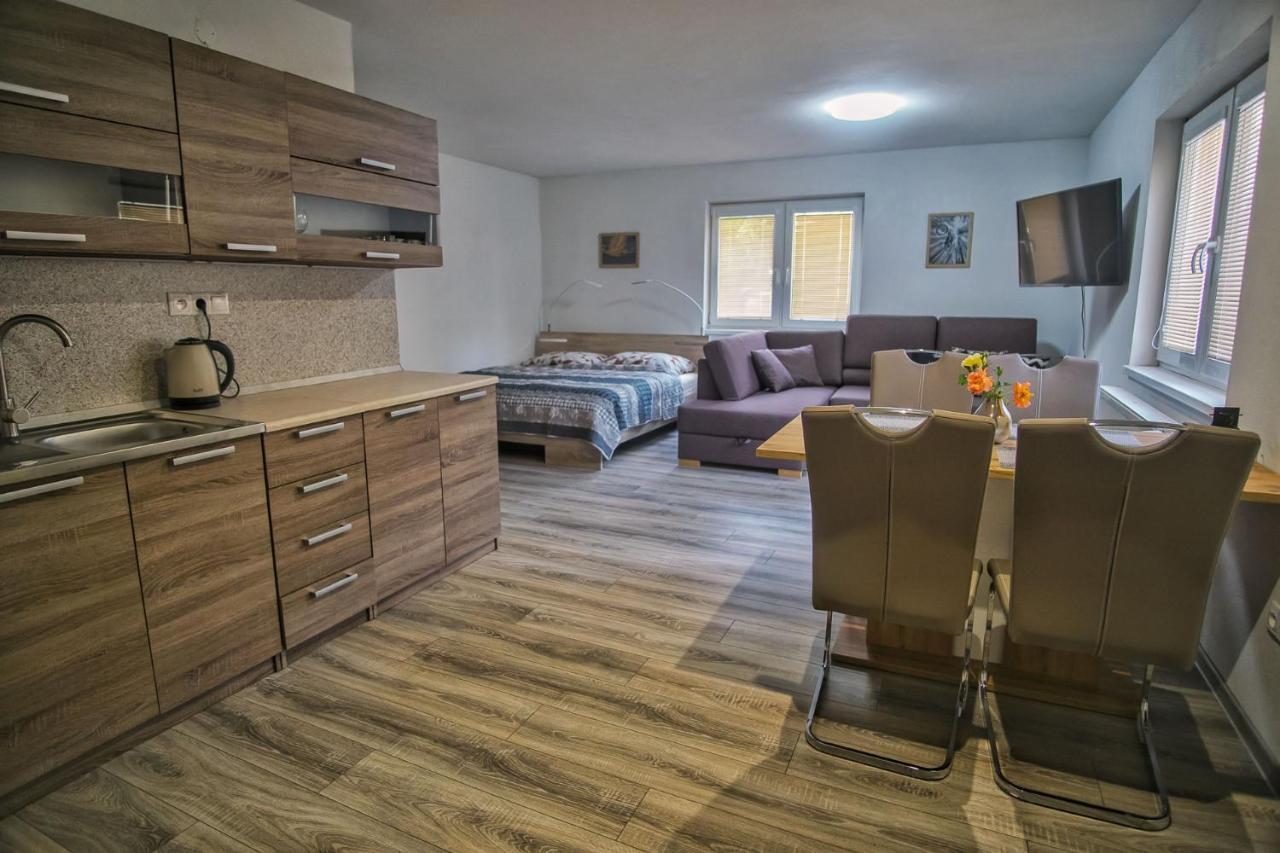 Bike Apartments 3 Hodruša Buitenkant foto